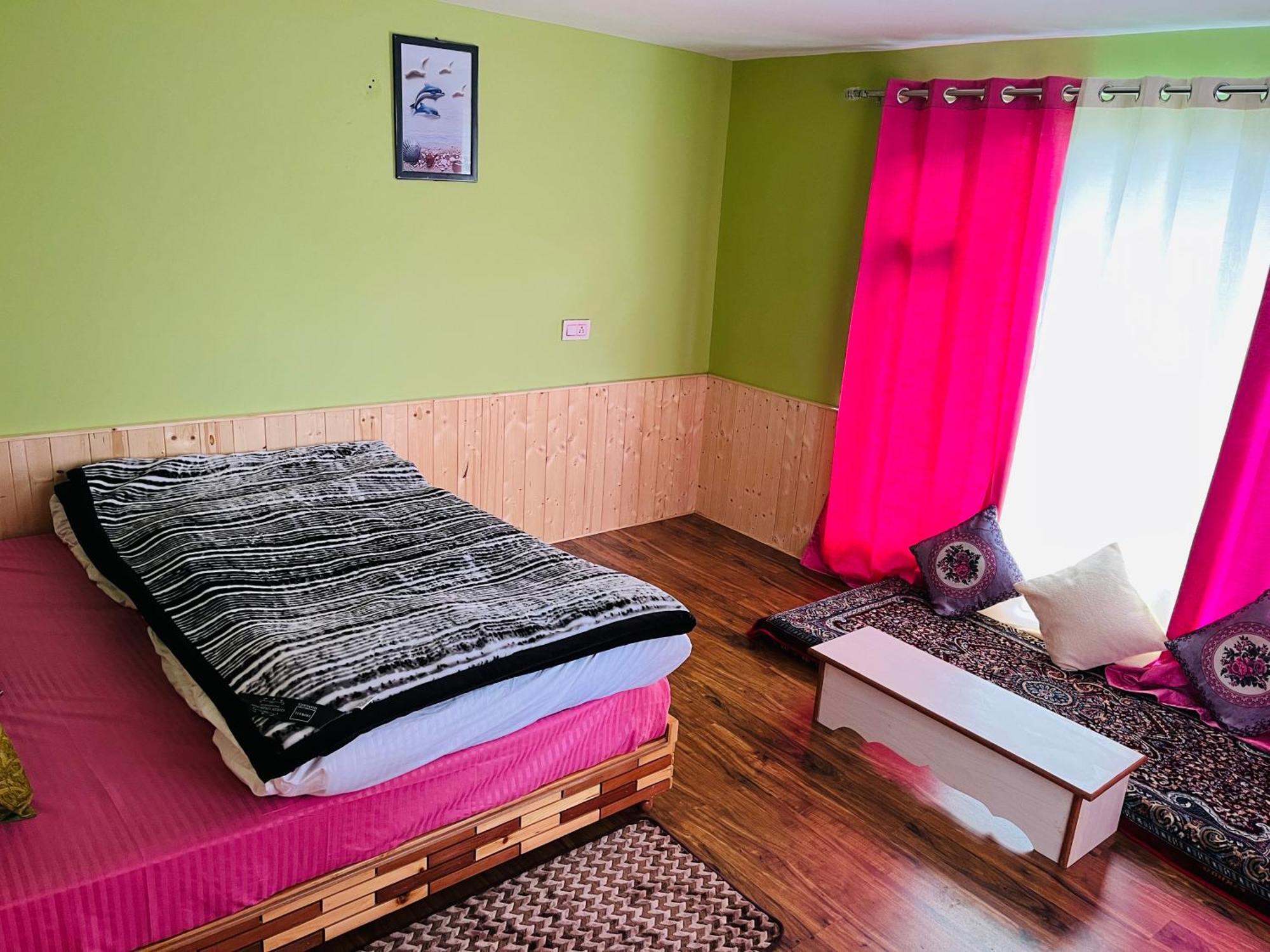 Amma Home Stay Keylong Kyelang Eksteriør bilde